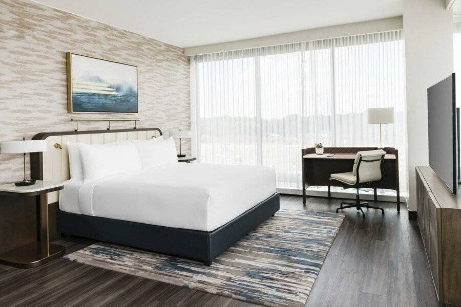 Hyatt Regency JFK Airport at Resorts World New York hotel bedroom