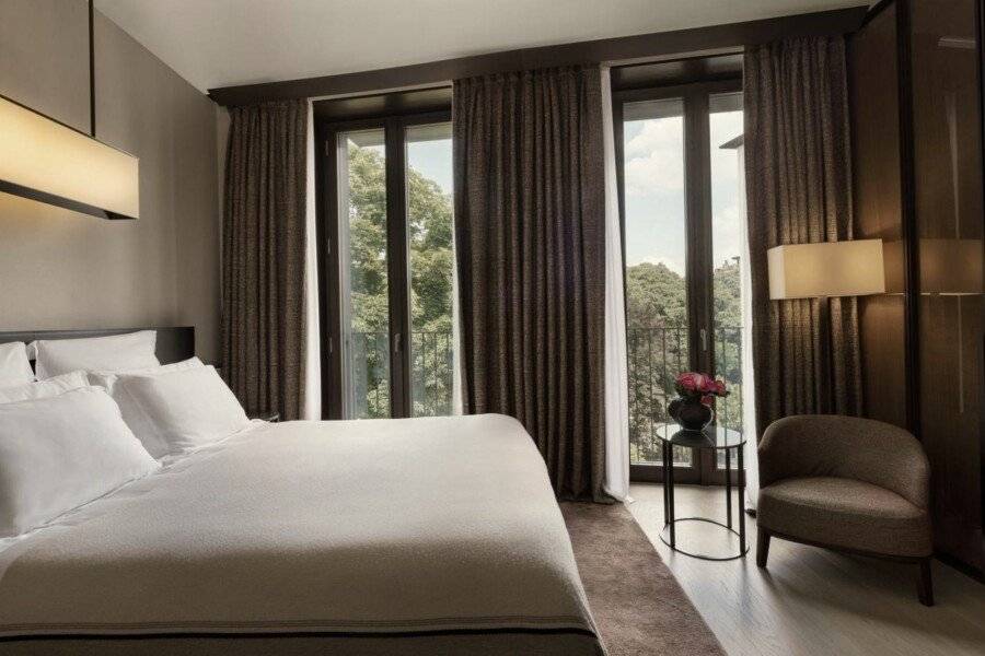 Bulgari Hotelo hotel bedroom