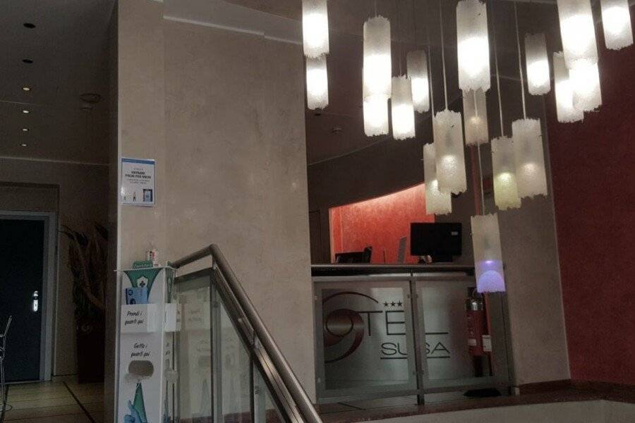 Hotel Susa lobby,front desk,