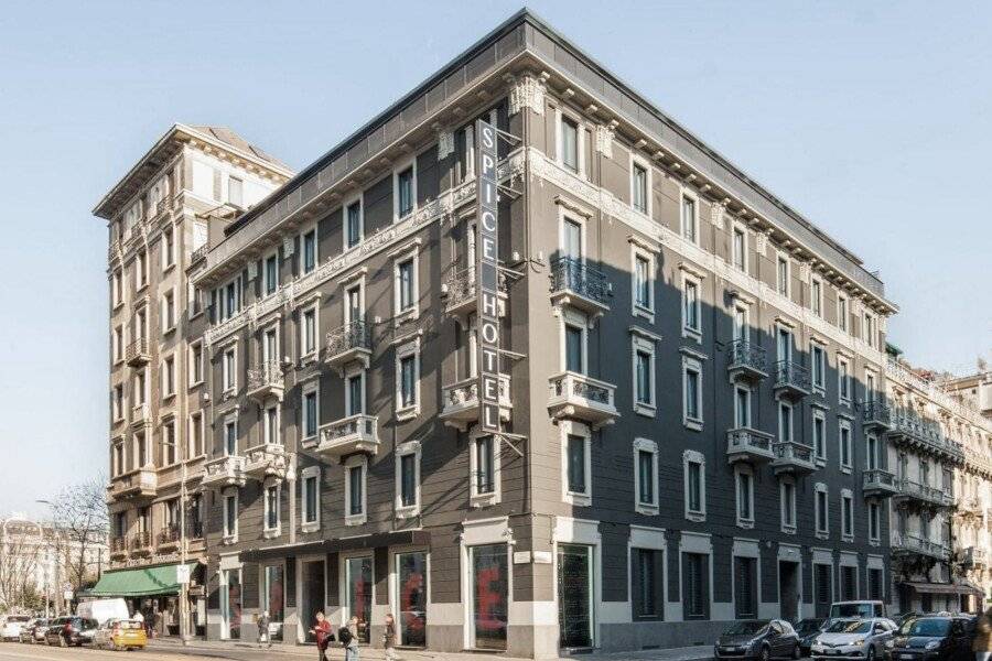 Spice Hotel Milano facade