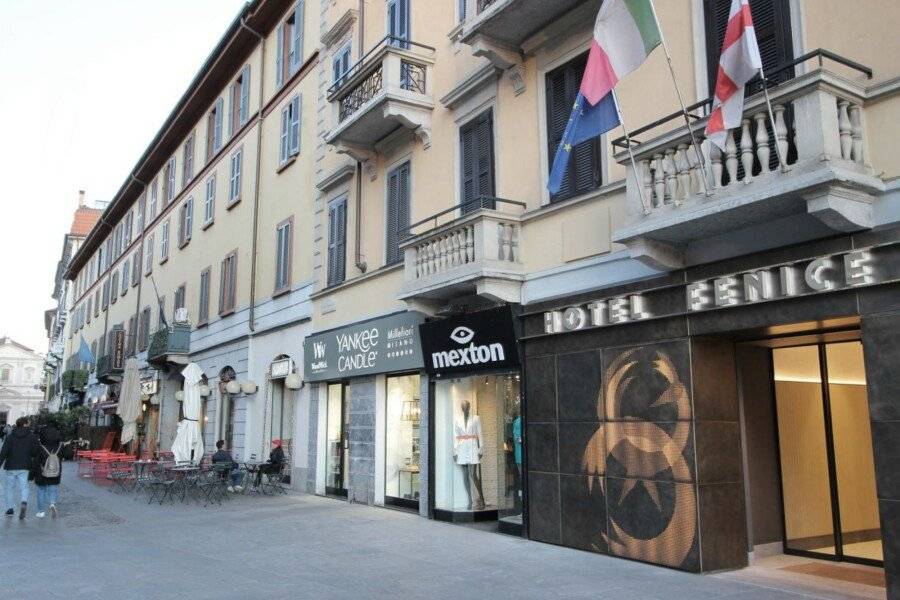 Hotel Fenice , facade