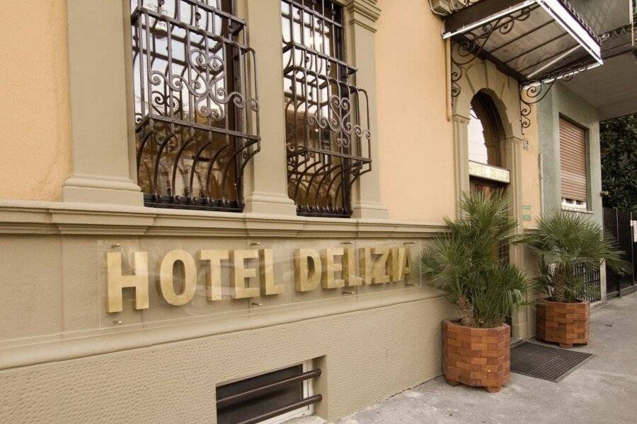 Hotel Delizia facade