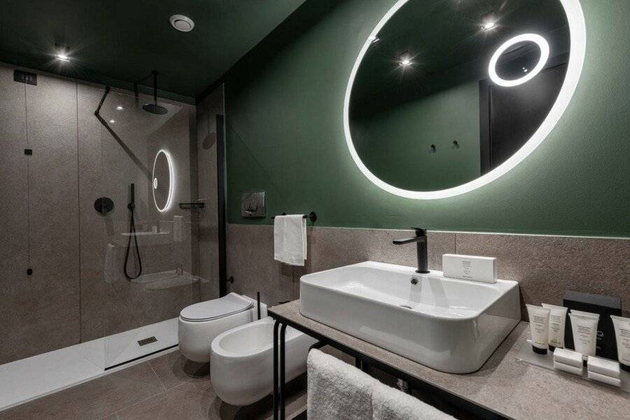 Hotel Tocq ,bathtub