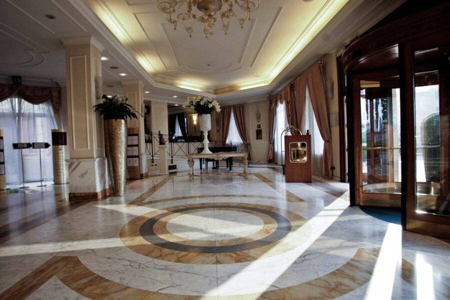 Grand Visconti Palace lobby