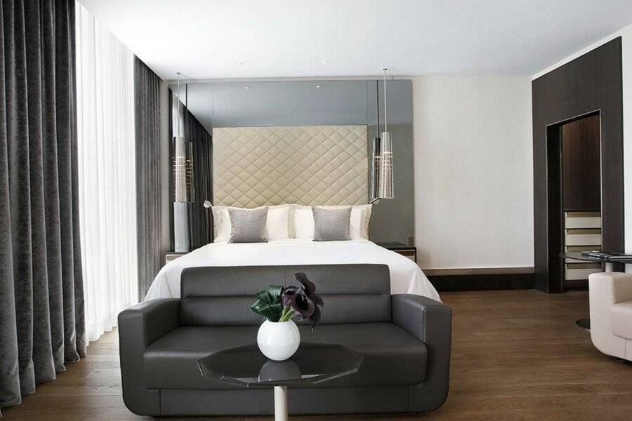 Excelsior Hotel Gallia, a Luxury Collection Hotel, hotel bedroom