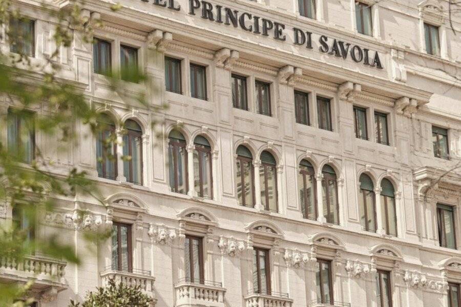 Hotel Principe Di Savoia - Dorchester Collection facade