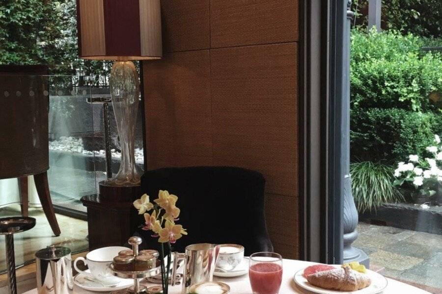 Hotel Principe Di Savoia - Dorchester Collection restaurant,breakfast