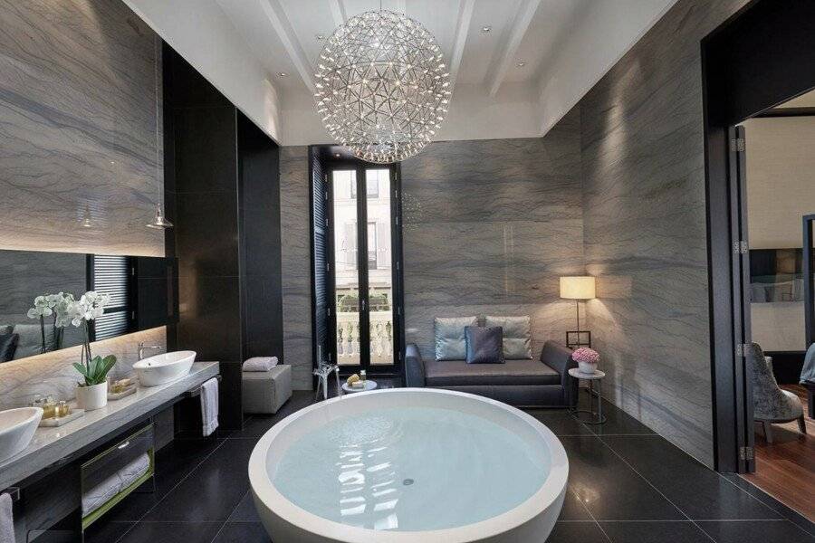 Mandarin Oriental, spa,jacuzzi,hotel bedroom