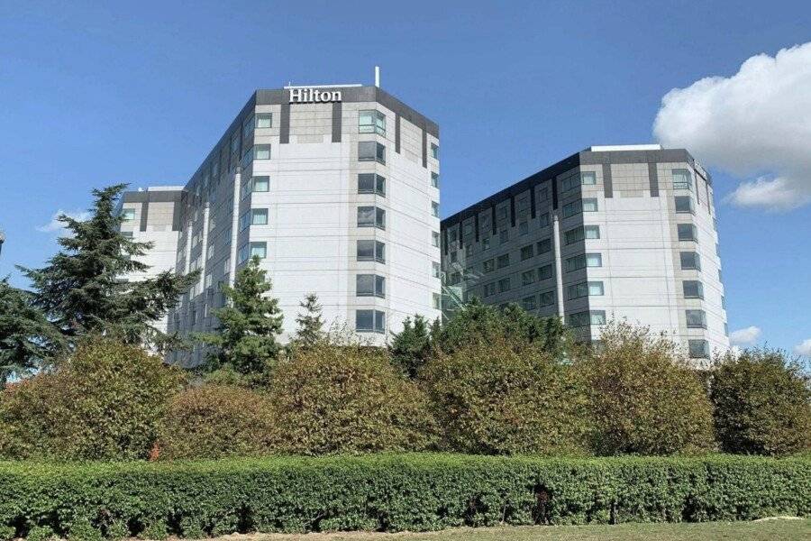 Hilton Paris Charles De Gaulle Airport facade