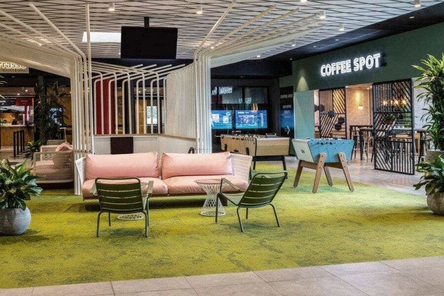 ibis Paris CDG Airport lobby