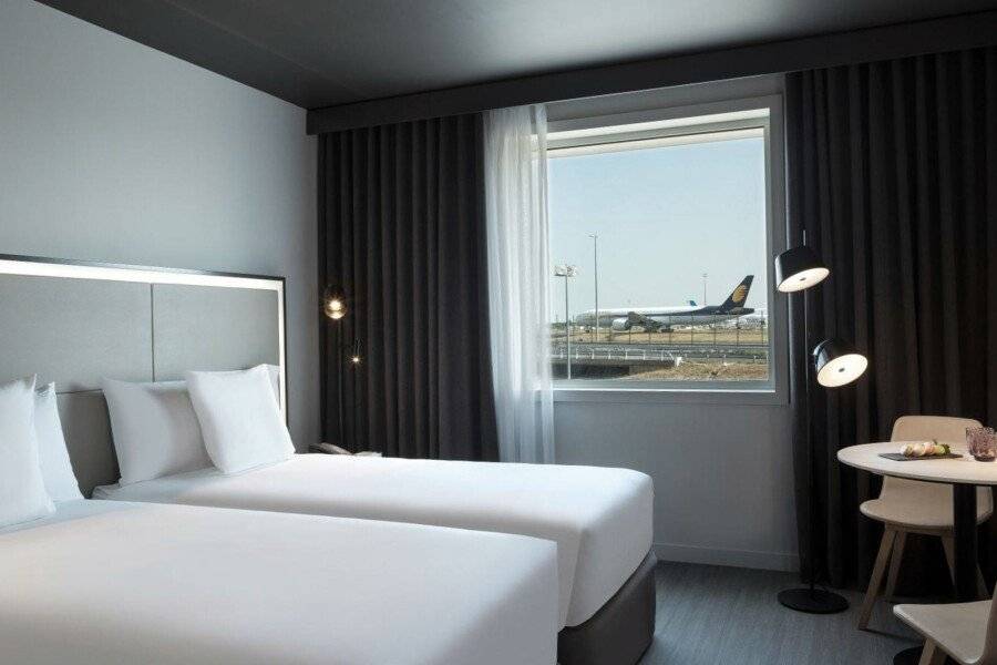 INNSiDE by Meliá Paris Charles de Gaulle Airport hotel bedroom,ocean view