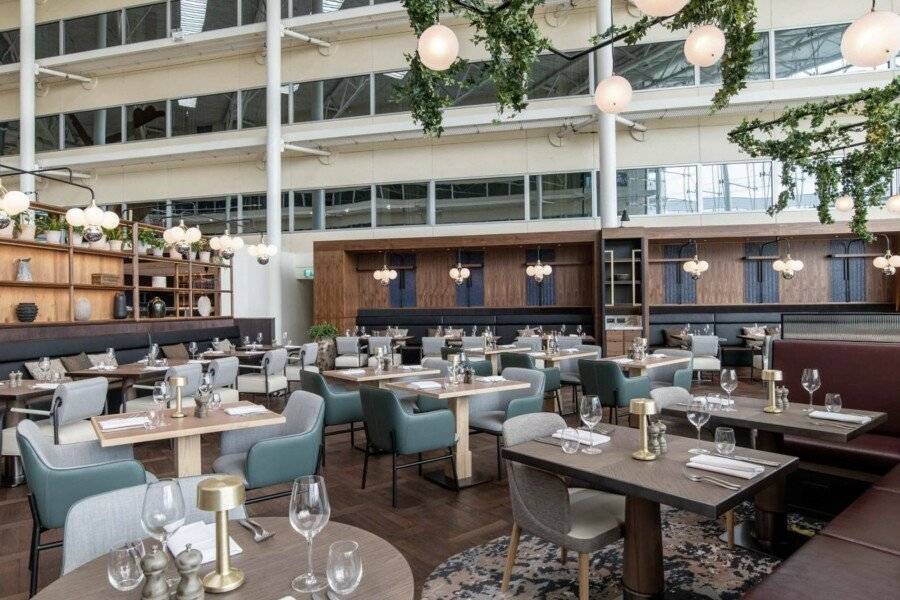 Hilton London Heathrow Airport restaurant