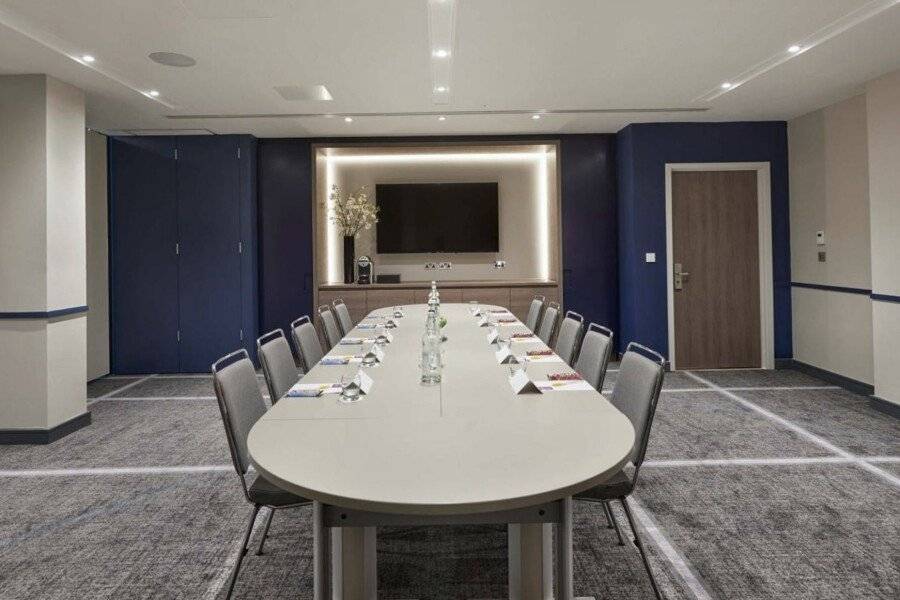 Hyatt Place London Heathrow Airport conference room,meeting room