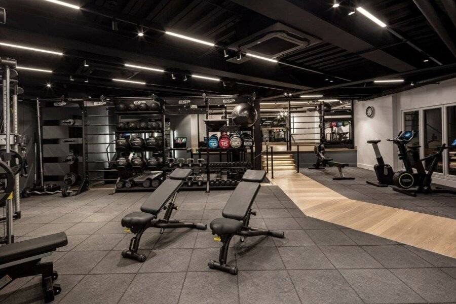 Radisson Blu London Heathrow fitness centre