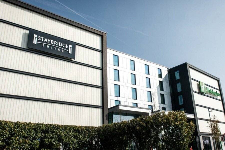 Staybridge Suites London Heathrow facade