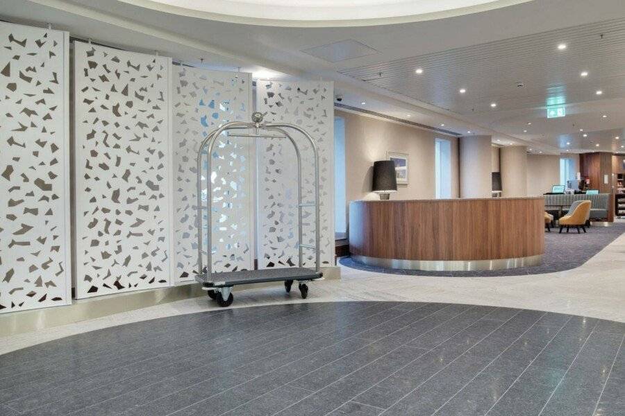 Hilton Garden Inn London Heathrow lobby,front desk,