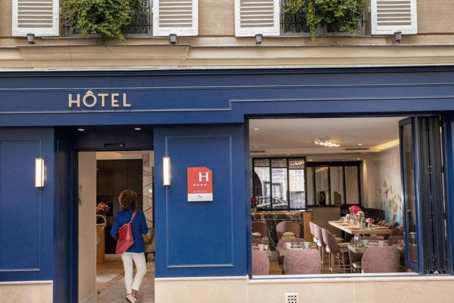 Hôtel des Arts Montmartre restaurant, lobby, hotel facade