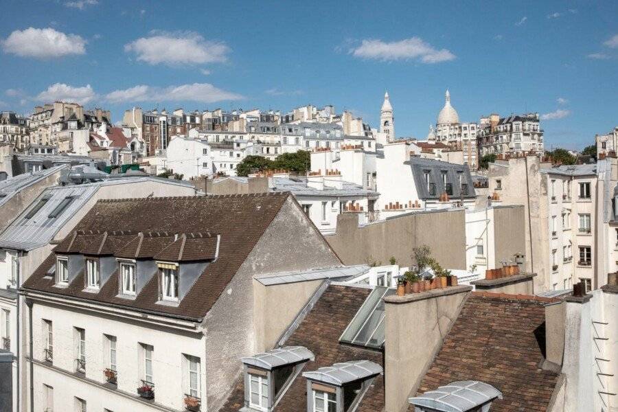 Hôtel des Arts Montmartre 