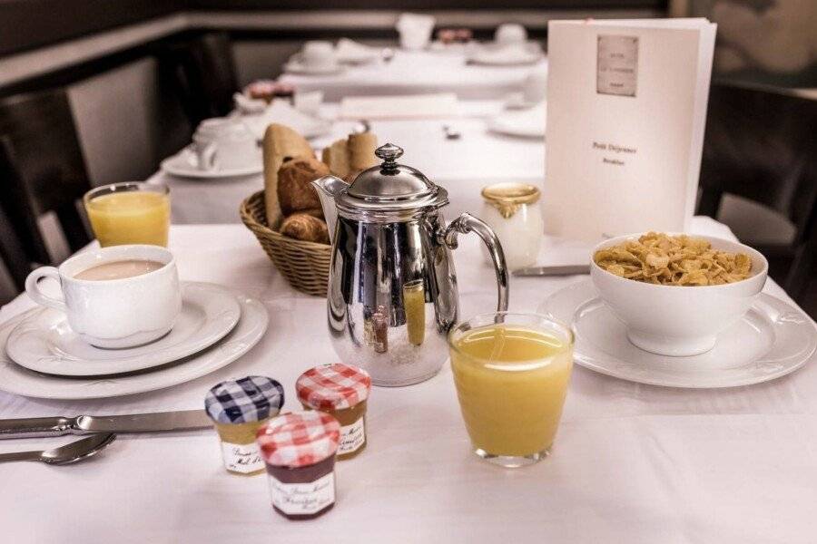 Hôtel Le Lavoisier breakfast