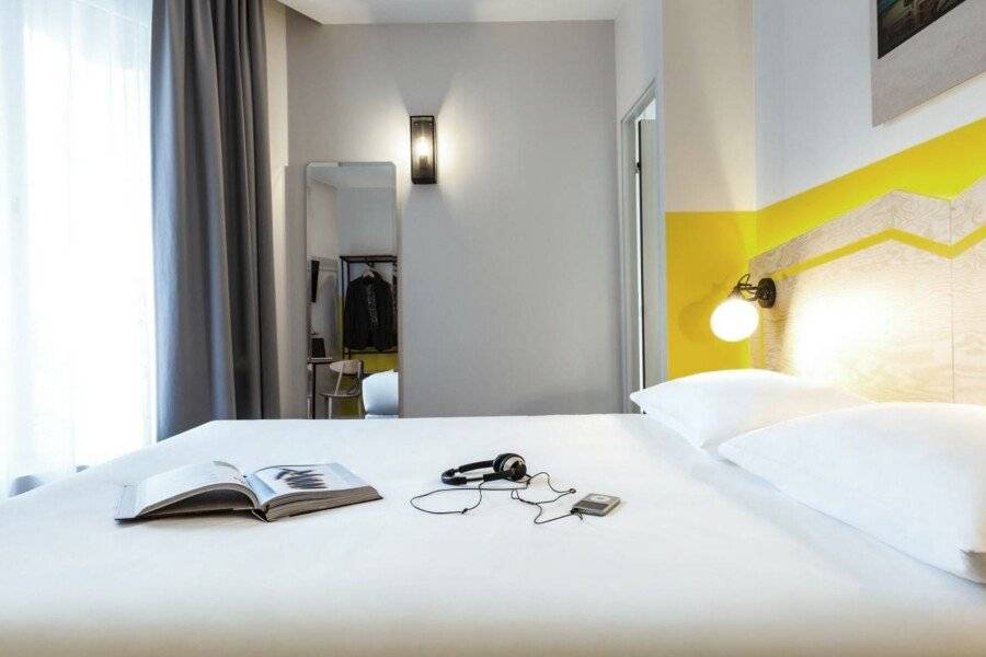 ibis Styles Nation Porte De Montreuil hotel bedroom