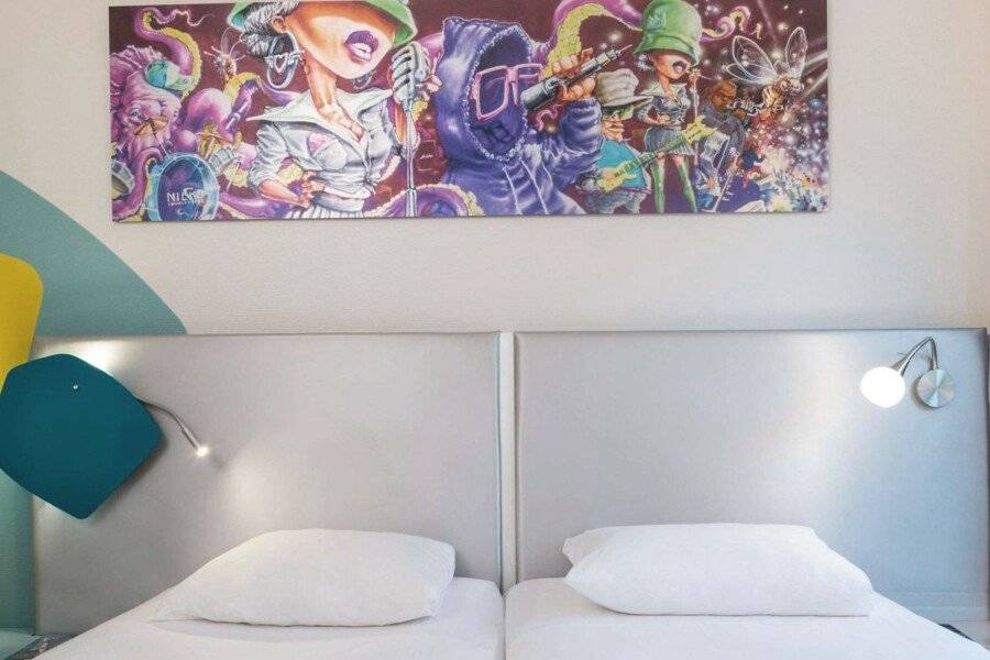 ibis Styles Bercy hotel bedroom