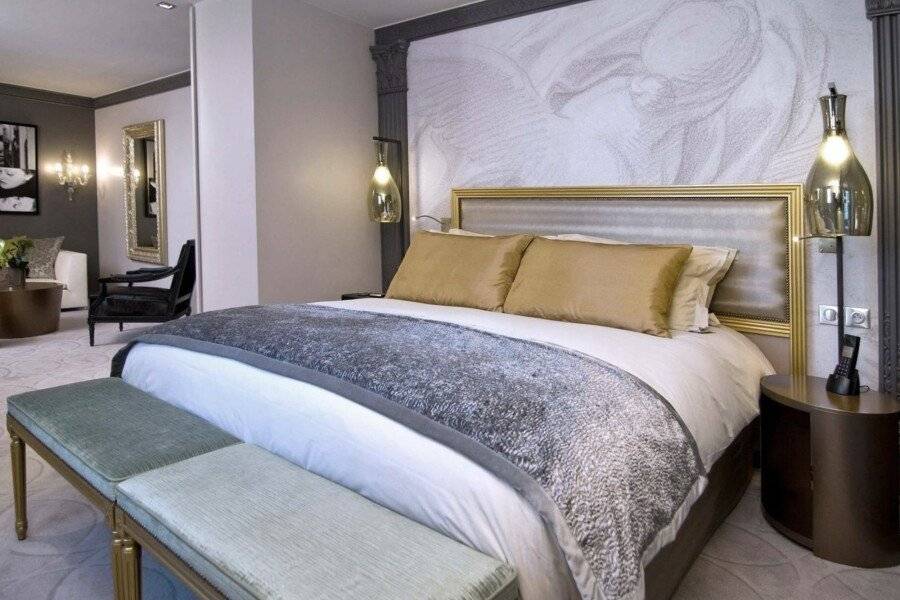 Sofitel Le Faubourg hotel bedroom