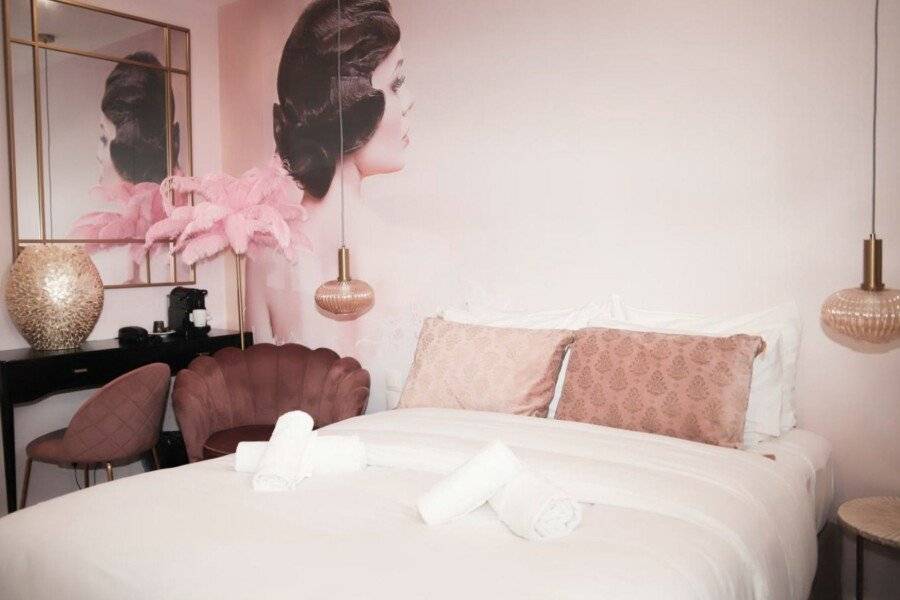 Le Glam's Hotel hotel bedroom