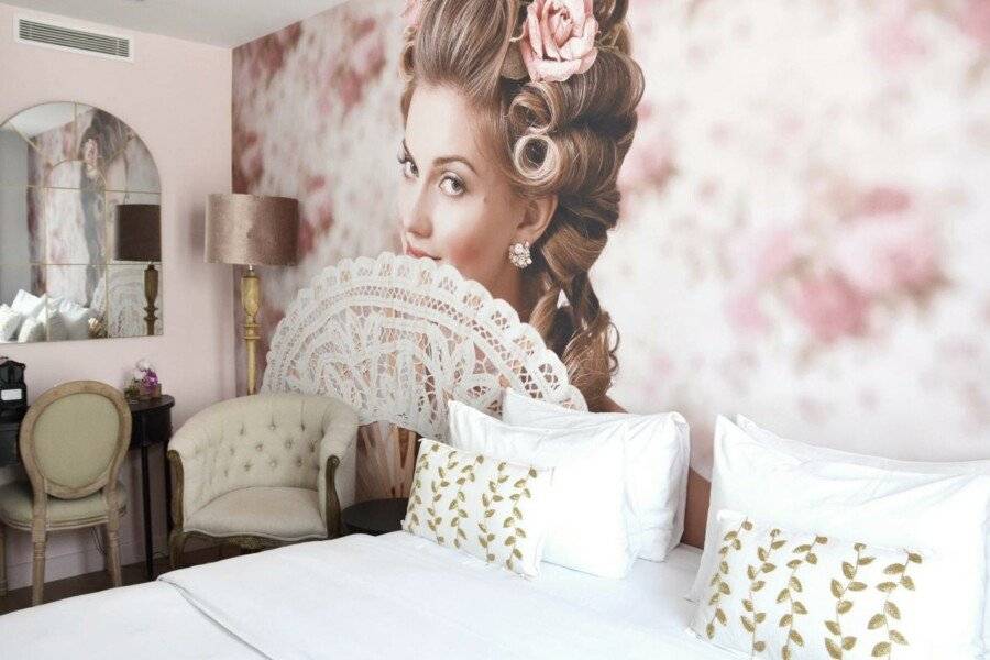 Le Glam's Hotel hotel bedroom