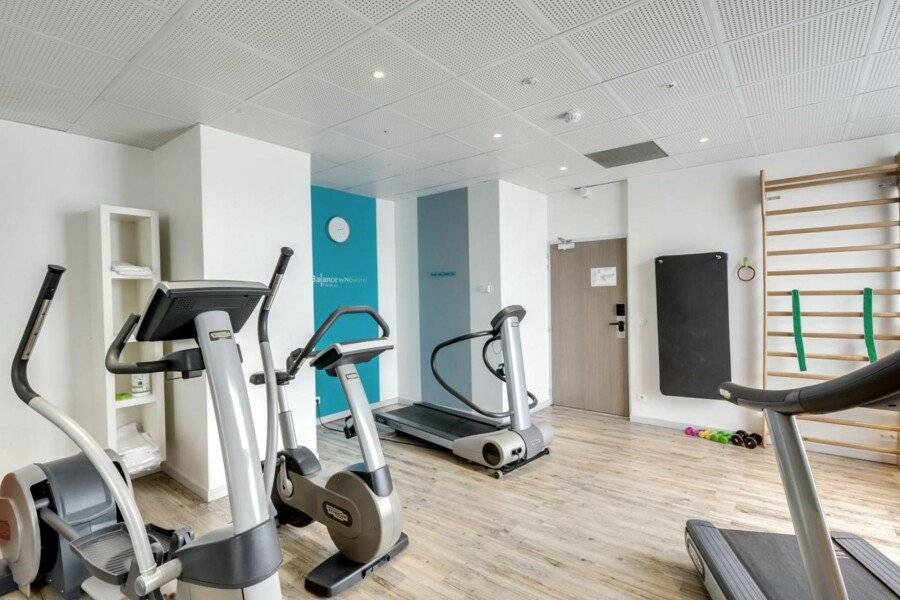 Novotel Suites Montreuil Vincennes fitness centre