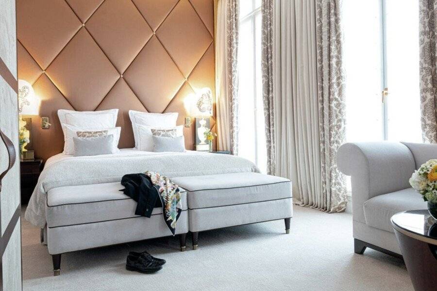 Hôtel Barrière Fouquet's hotel bedroom