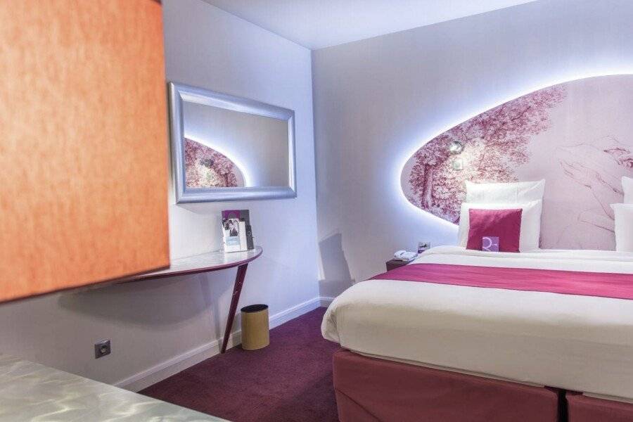 Mercure Paris Bastille Marais hotel bedroom