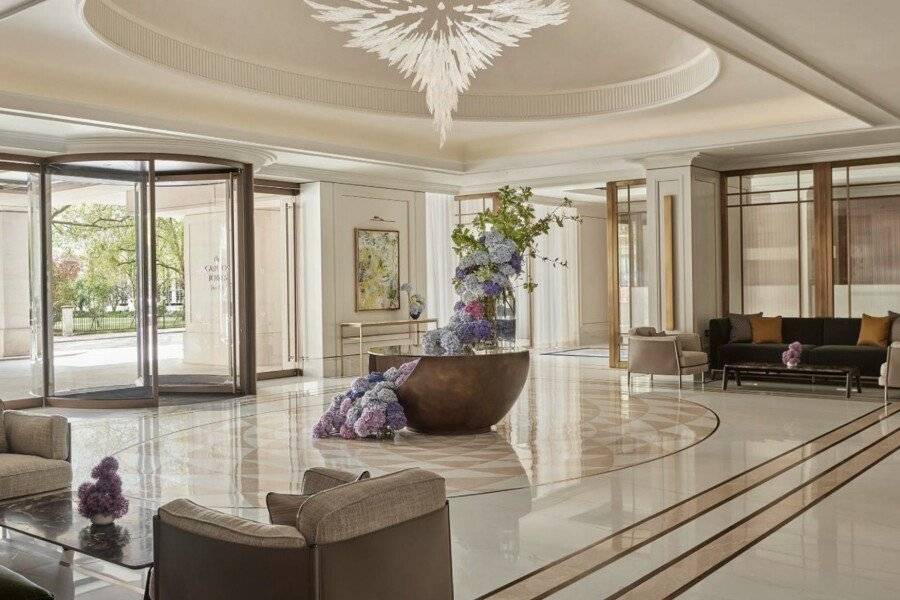 Jumeirah Carlton Tower lobby