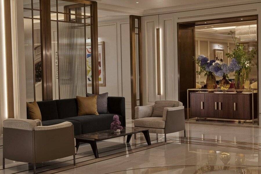 Jumeirah Carlton Tower lobby