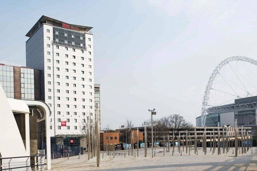 ibis Wembley facade