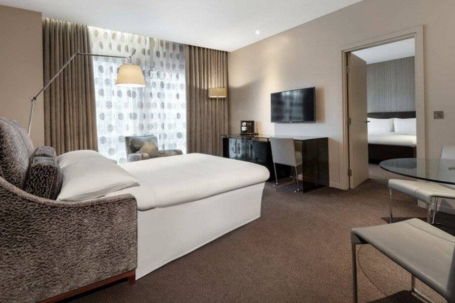 Radisson Blu Hotel, Canary Wharf East hotel bedroom