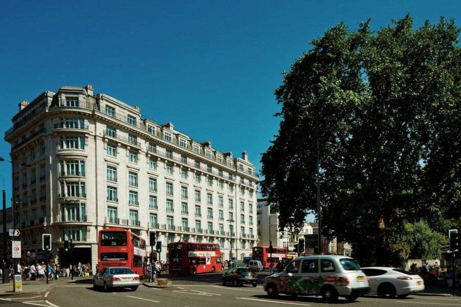 London Marriott Hotel Park Lane facade