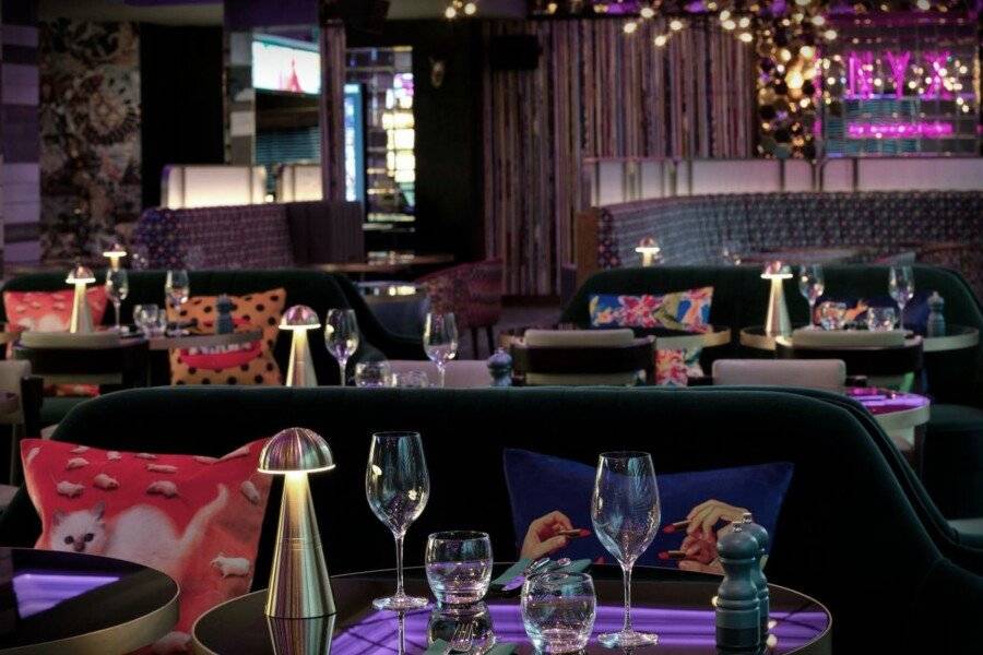 NYX Hotel Holborn by Leonardo Hotels restaurant, bar