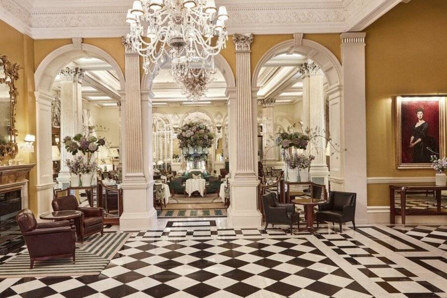 Claridge's lobby