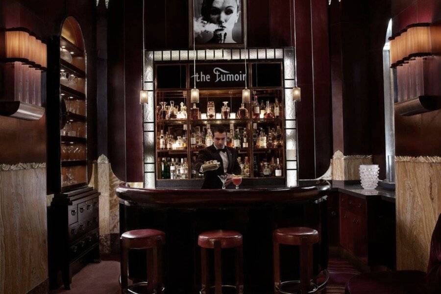 Claridge's bar