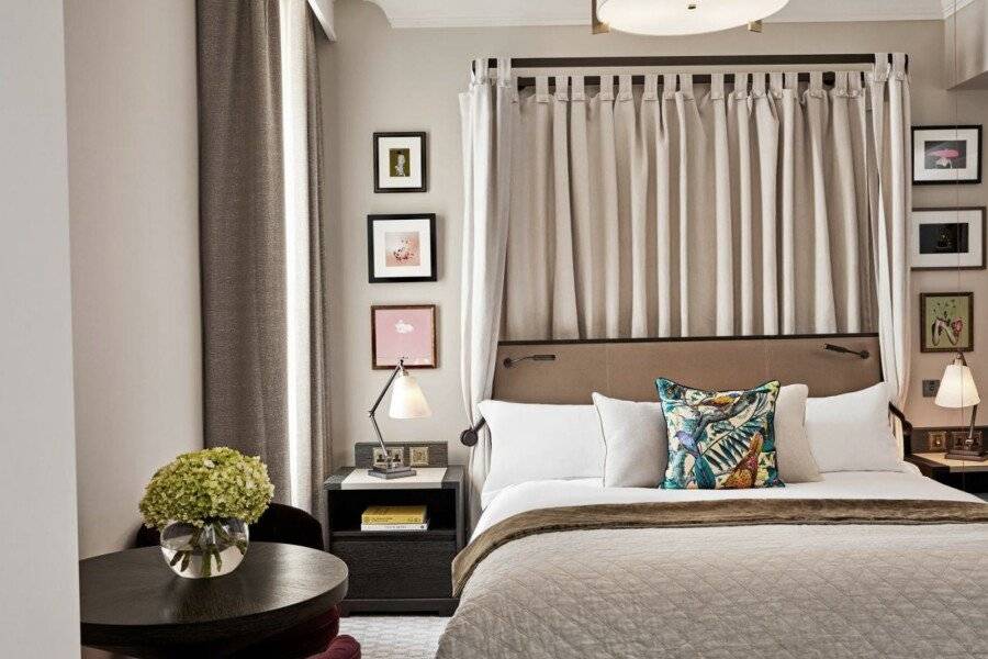 Kimpton - Fitzroy, an IHG Hotel hotel bedroom