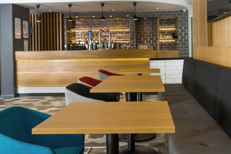 Holiday Inn Express-Hammersmith, an IHG Hotel 