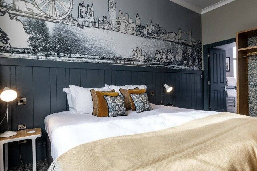 The Brook Green Hotel hotel bedroom