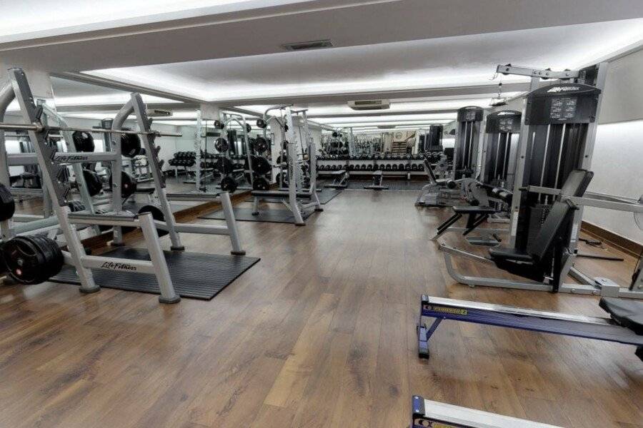 Holiday Inn Kensington High St., an IHG Hotel fitness centre