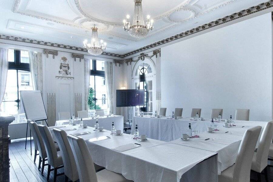 Grand Royale Hyde Park conference room,meeting room