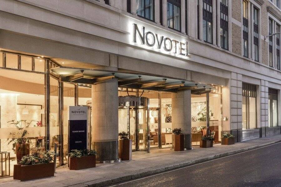 Novotel Tower Bridge facade