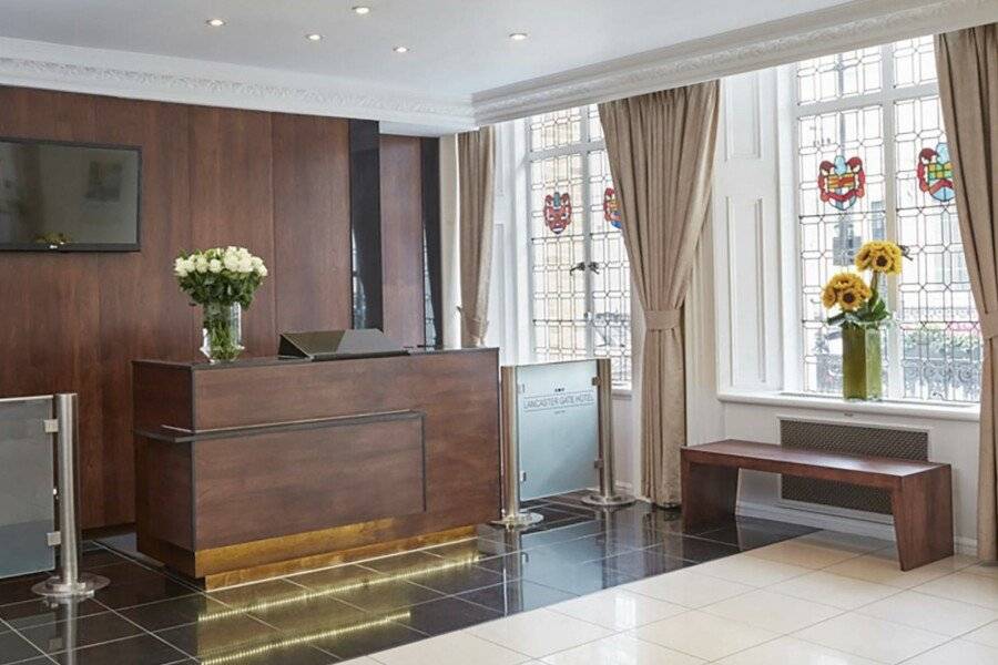 Lancaster Gate Hotel lobby,front desk