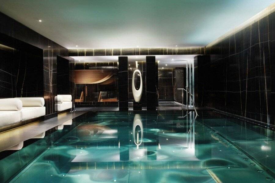 Corinthia indoor pool,spa