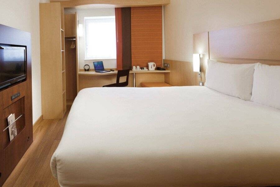 ibis Shepherds Bush - Hammersmith hotel bedroom