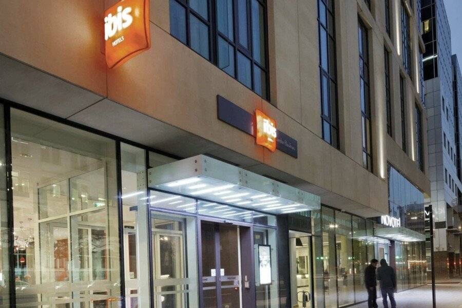 ibis Blackfriars facade