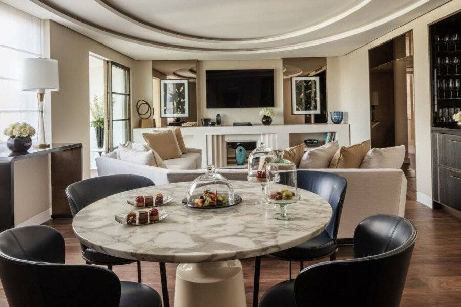 Four Seasons Hotel London at Park Lane 